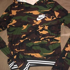 Nike camo Crop top hoodie